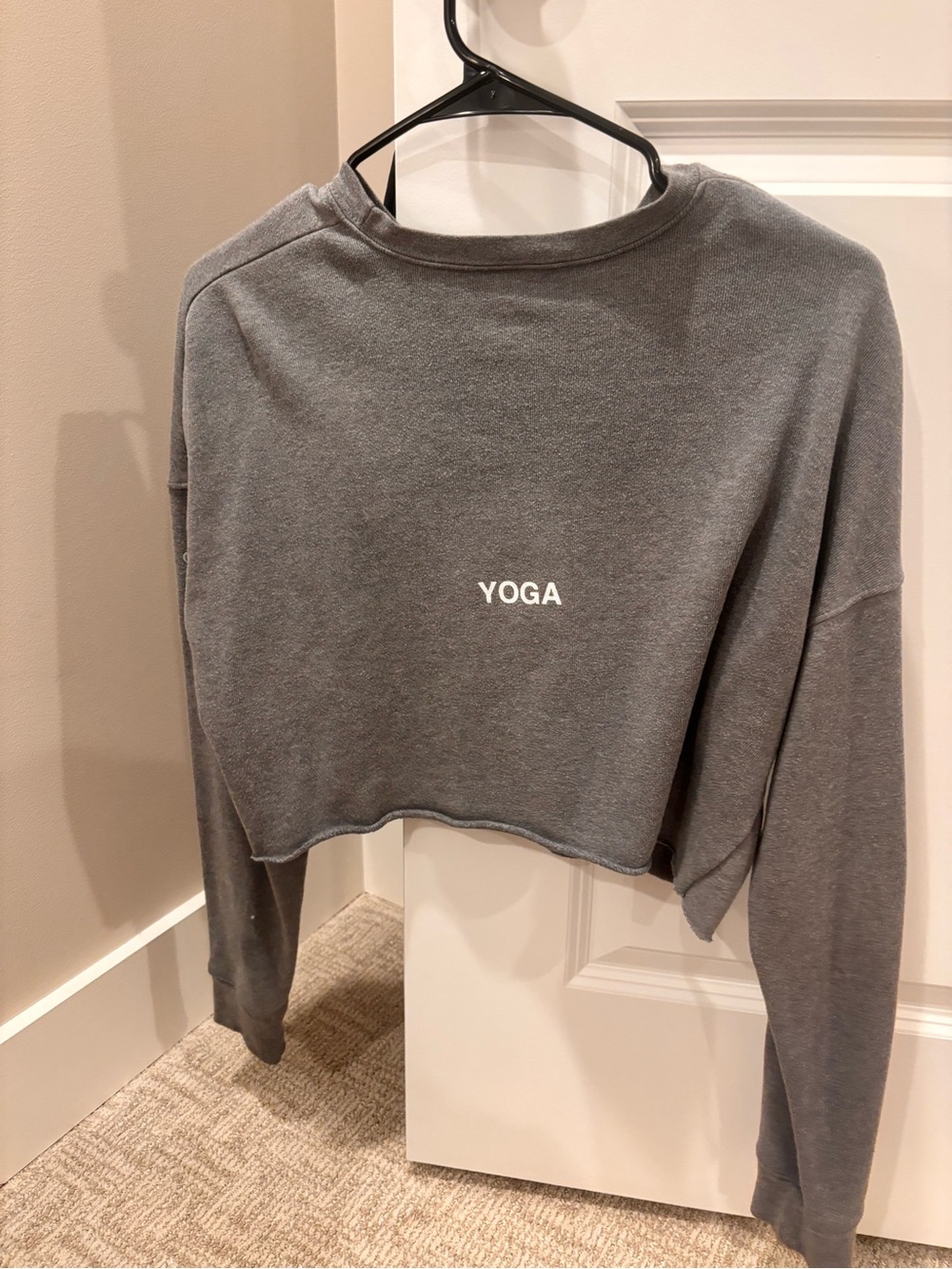 ALO Yoga cropped sweatshirt